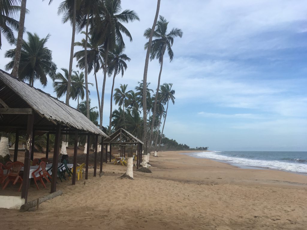 4 mooie stranden in Central Region Ghana - The Ghana Traveller